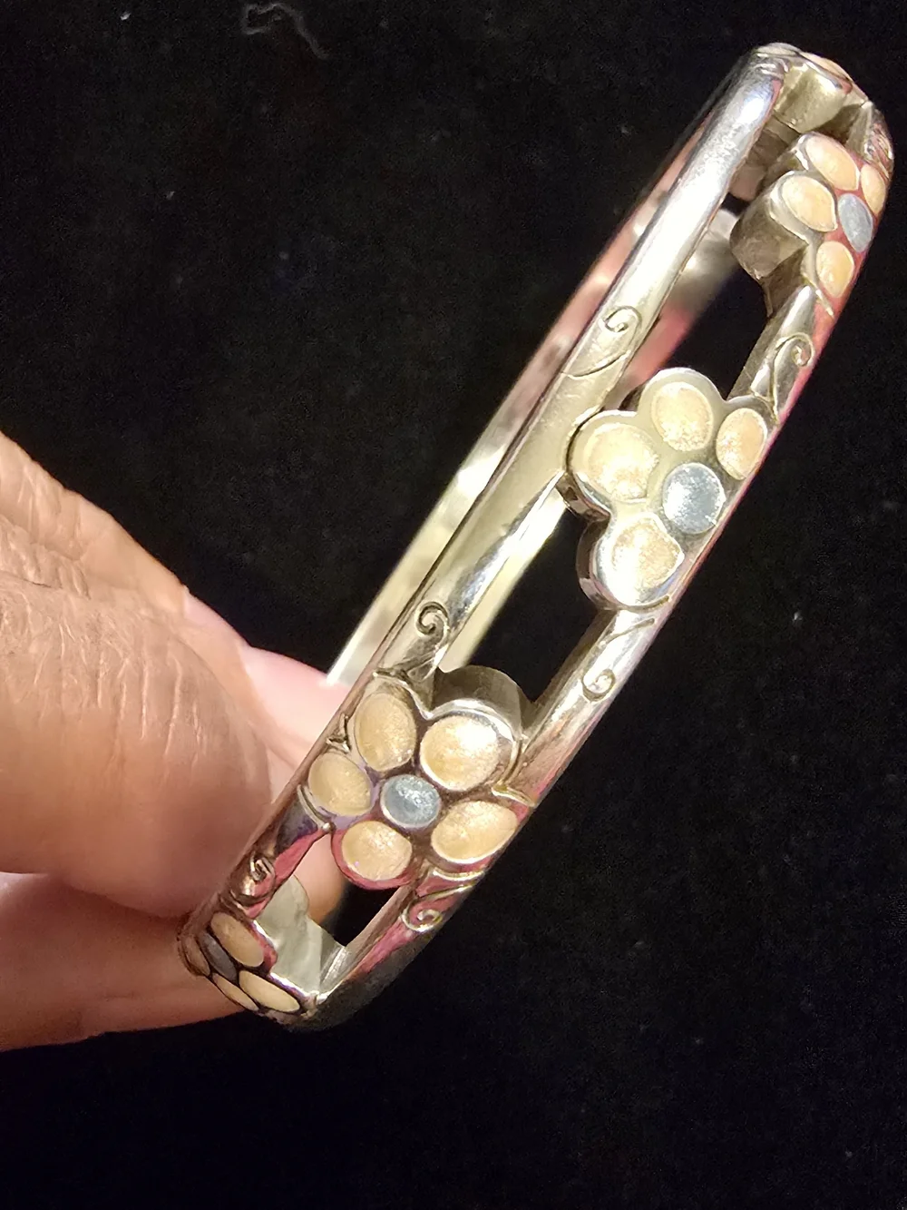 Brighton Silver Floral Inlay Phone Case Accent